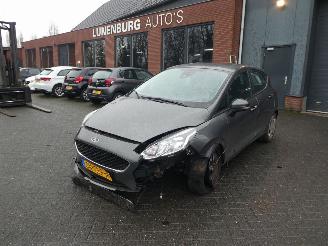 damaged commercial vehicles Ford Fiesta 1.1 Trend Navi 2019/6