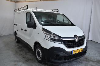 Vaurioauto  commercial vehicles Renault Trafic  2021/1