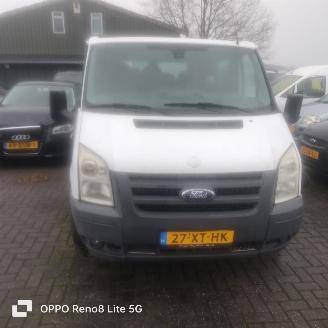 damaged commercial vehicles Ford Transit  2007/10