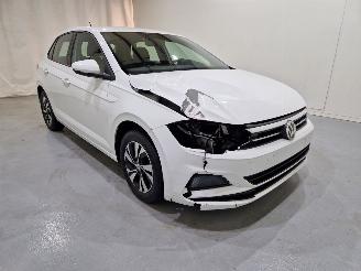 damaged motor cycles Volkswagen Polo 1.0 Comfortline Airco 5-Drs 2019 2019/4