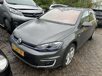 Coche siniestrado Volkswagen e-Golf Edition  Automaat 2019/12