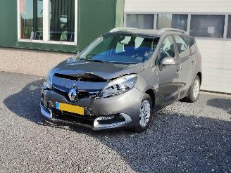 Schade bestelwagen Renault Grand-scenic 1.2 TCe 96kw  7 persoons Clima Navi Cruise 2014/3