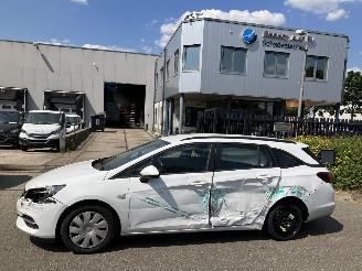 skadebil oplegger Opel Astra SPORTS TOURER 1.5D 77kW E6 NAVI 2020/10
