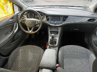 Opel Astra Astra K Sports Tourer Combi 1.0 Turbo 12V (B10XFL(Euro 6)) [77kW]  (07=
-2014/12-2022) picture 12