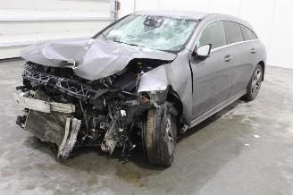 dañado vehículos comerciales Mercedes Cla-klasse CLA 180 Shooting Brake 2020/4