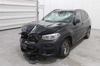 damaged commercial vehicles BMW X3  2020/10