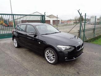 damaged passenger cars BMW 1-serie LIMITED EDITION 2015/3