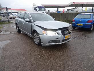 occasion commercial vehicles Volvo V-70 2.0   D3  Limited edition 2011/8