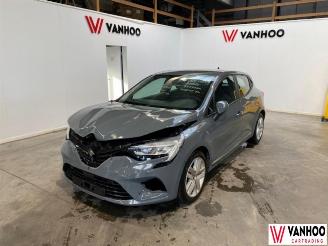 skadebil auto Renault Clio  2020/1