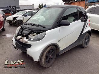 Schade vrachtwagen Smart Fortwo Fortwo Coupe (451.3), Hatchback 3-drs, 2007 1.0 45 KW 2011/10